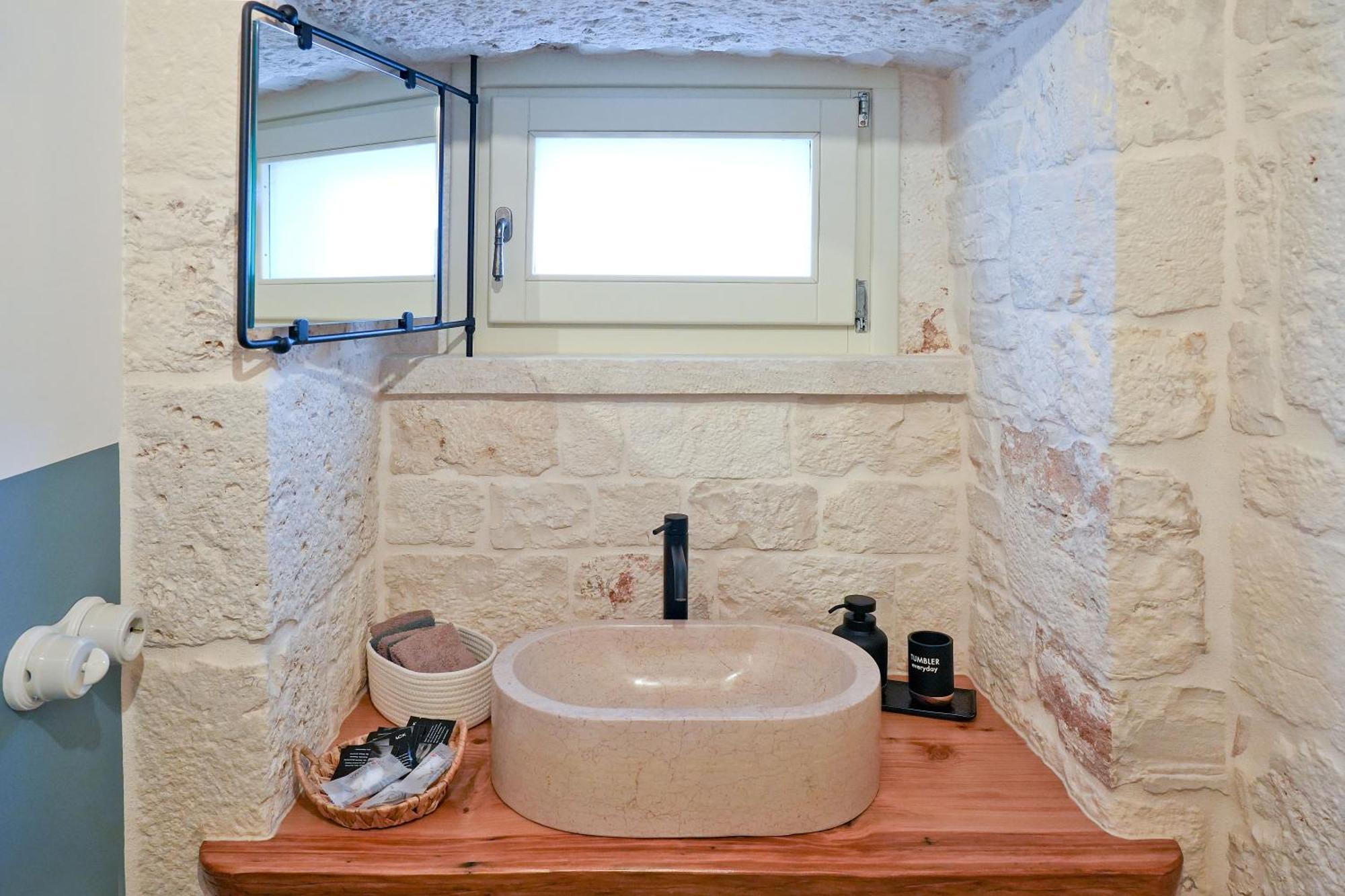 Trulli Occhi Di Pietra Historical Experience Villa Алберобело Екстериор снимка