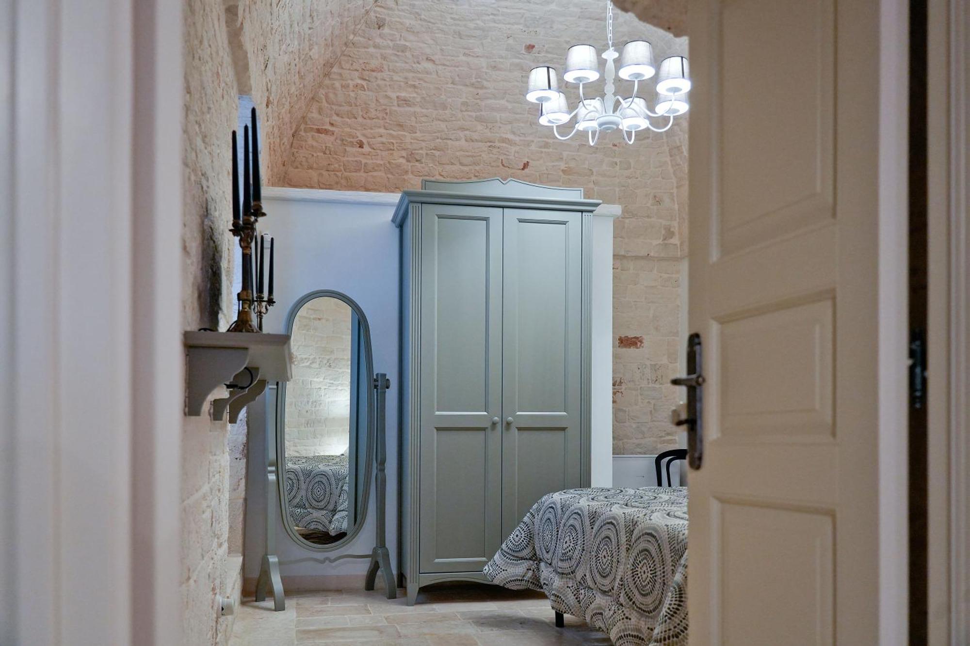 Trulli Occhi Di Pietra Historical Experience Villa Алберобело Екстериор снимка