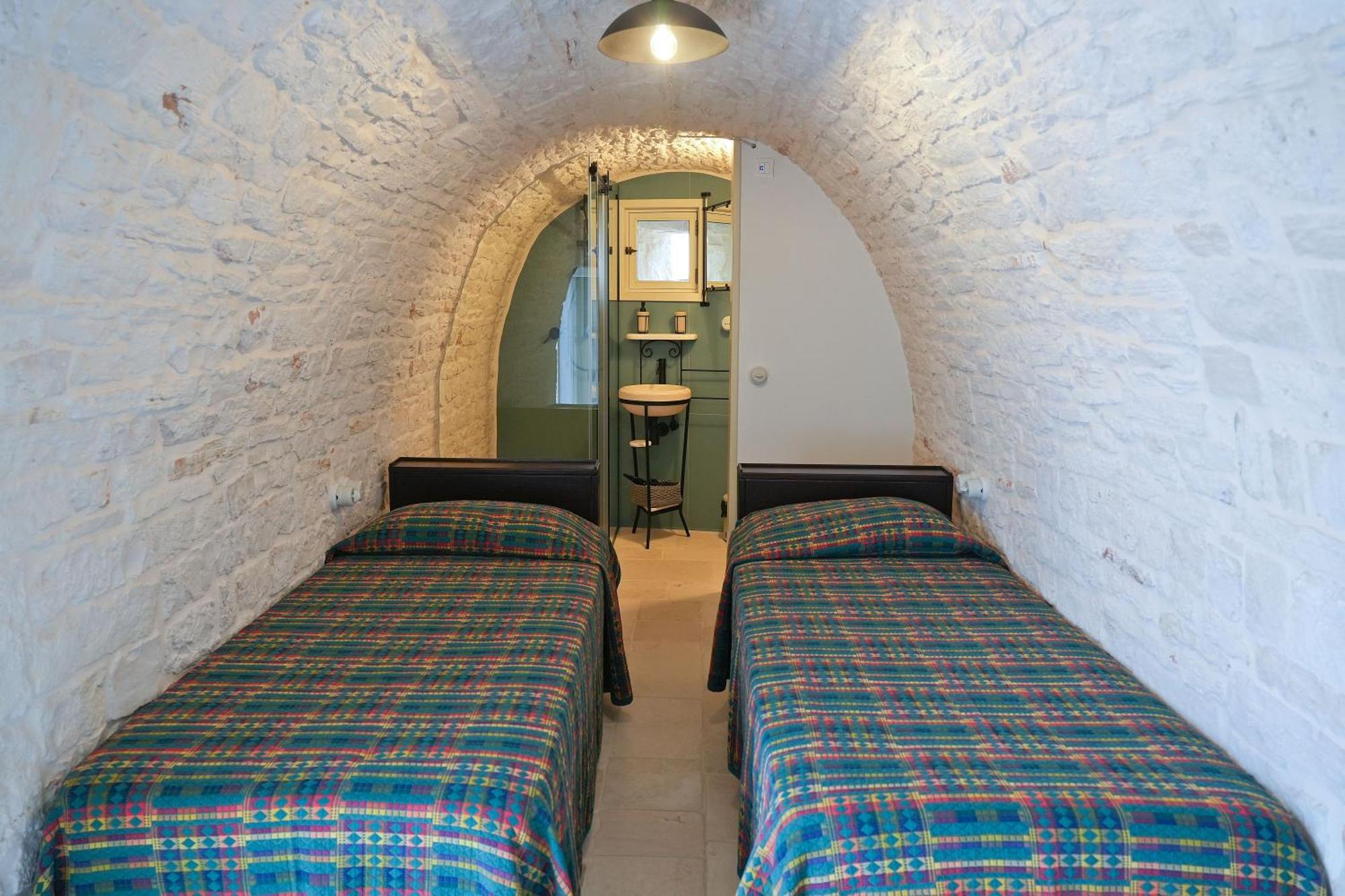 Trulli Occhi Di Pietra Historical Experience Villa Алберобело Екстериор снимка